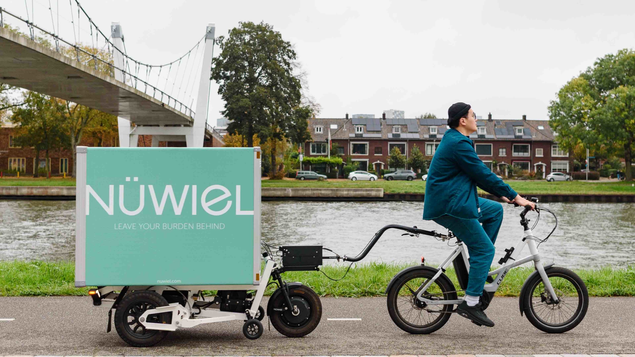 NÜWIEL eTrailer Closed Box for rent